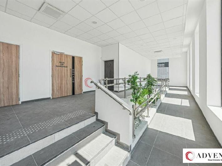 Location bureaux 3881 m² divisibles à partir de 200 m²