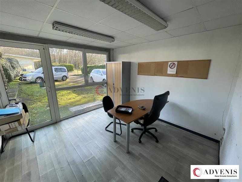 A LOUER -  LOCAL D'ACTIVITE - 210 m²