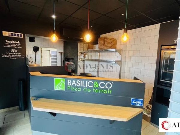 Location local commercial 71 m² non divisibles