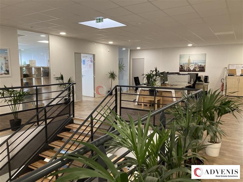 A LOUER - BUREAUX - 754m²