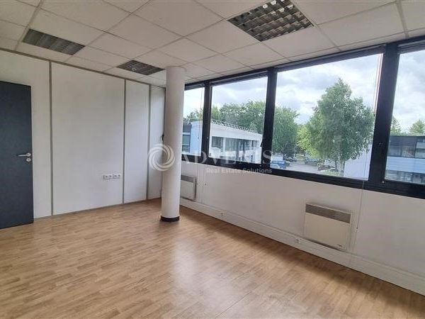 421 M² R+1 et 133 M² RDC - PARKING PRIVATIF