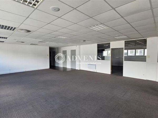 ACTIVITE / BUREAUX DE 312 M² AVEC BUREAUX DE QUALITE
