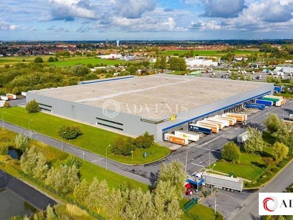 Location entrepot 24905 m² non divisibles