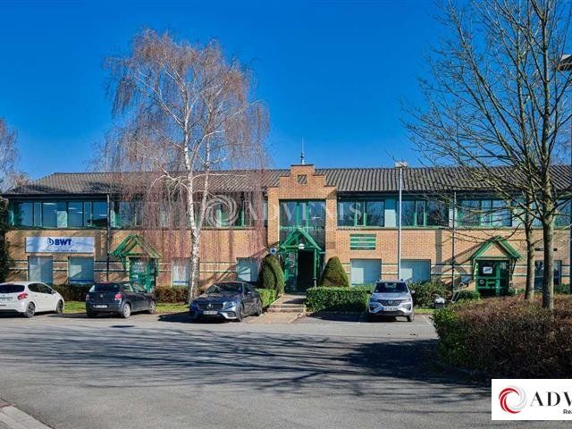 Location bureaux 68 m² divisibles à partir de 14 m²