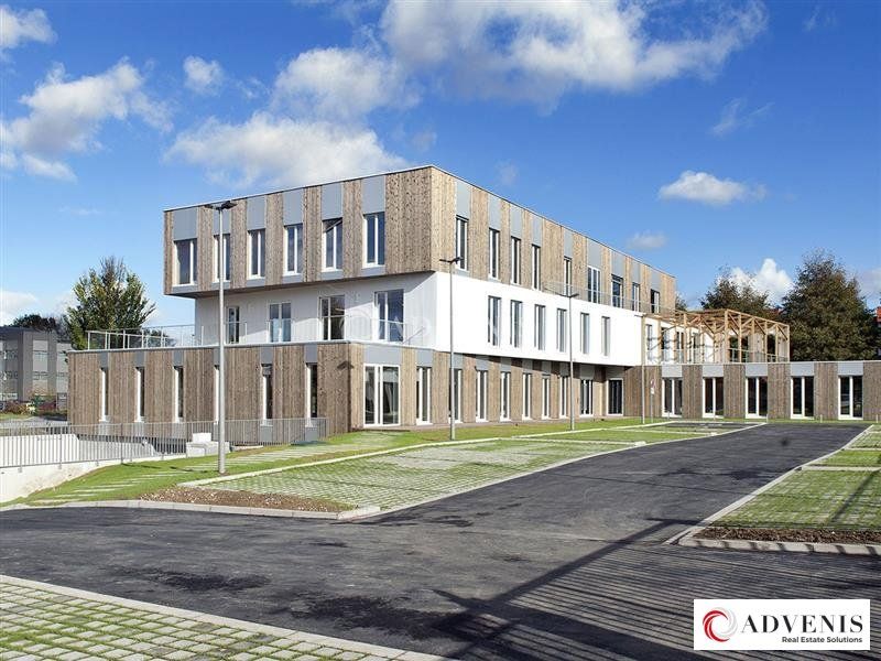 Location bureaux 2449 m² non divisibles