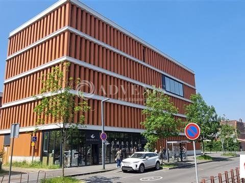 Location bureaux 2486 m² divisibles à partir de 100 m²