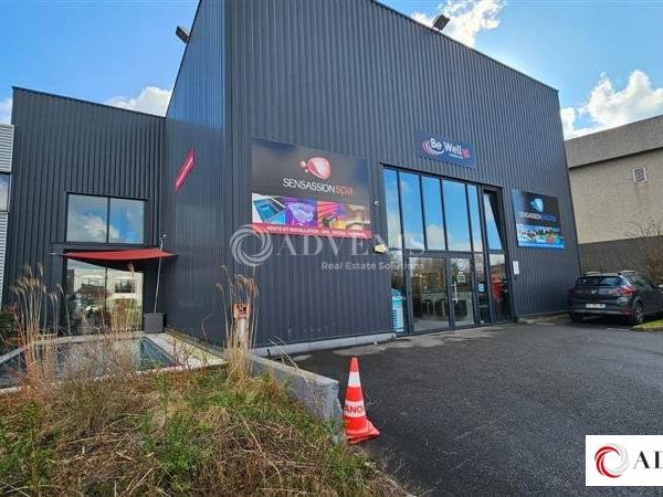 Vente entrepot 417 m² non divisibles