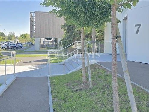 DE 452 à 2279 M² | IMMEUBLE ENTIEREMENT REHABILITE