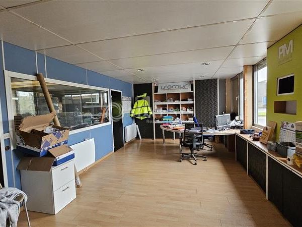 EXCLUSIVITE - ENTREPÔT INDEPENDANT DE 1033 M² SUR FONCIER DE 2916 M²