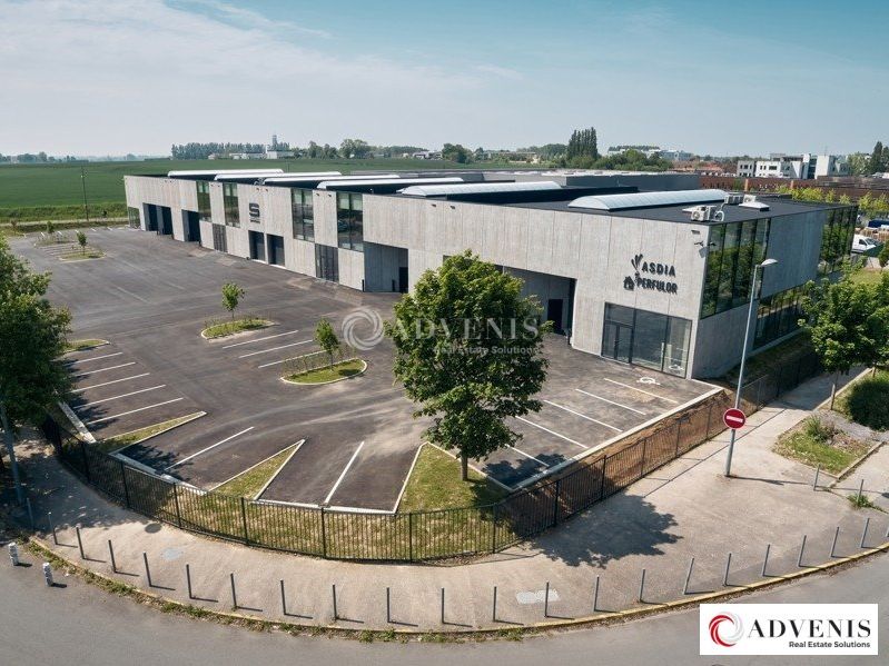 Location local d''activites 656 m² non divisibles