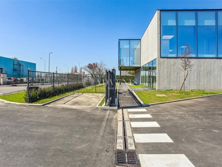 CELLULES D'ACTIVITES NEUVES - DISPO IMMEDIATE