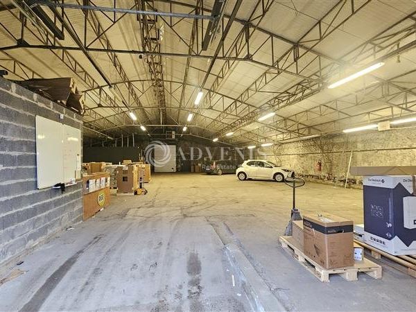 A LOUER OU A VENDRE | ENTREPÔT DE 600 M²
