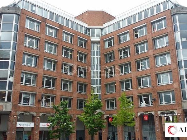 Location bureaux 674 m² divisibles à partir de 229 m²