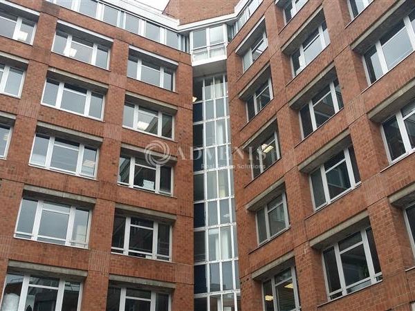 BUREAUX DE 144 M² A 445 M² - COEUR DU SECTEUR V2