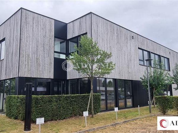 Location bureaux 710 m² divisibles à partir de 221 m²