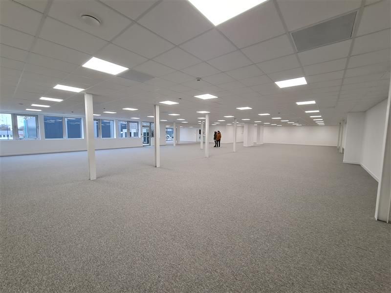 Bureaux entièrement rénovés -  ZI Les Châtelets