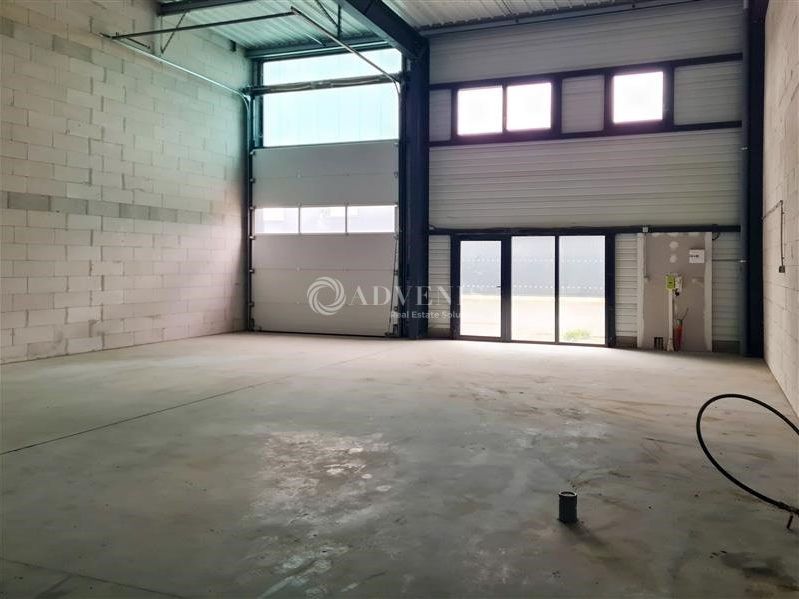 Locaux d'activités à vendre - Cellule récente