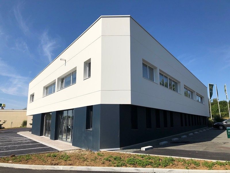 BUREAUX NEUFS ACCES DIRECT RN12