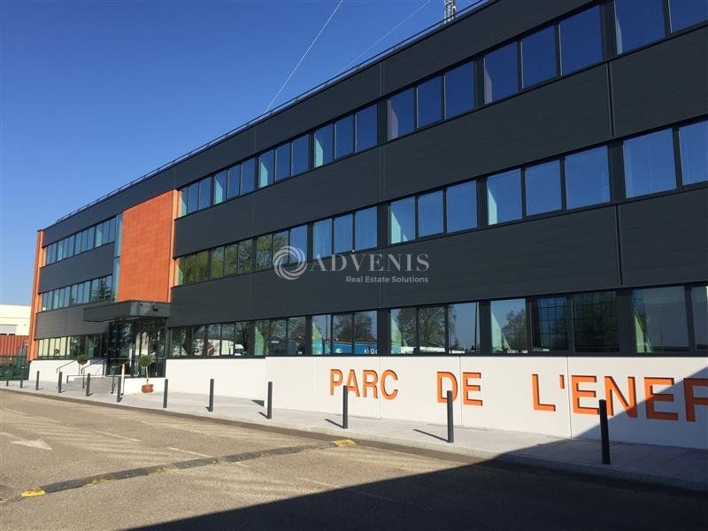 Location bureaux 244 m² divisibles à partir de 25 m²