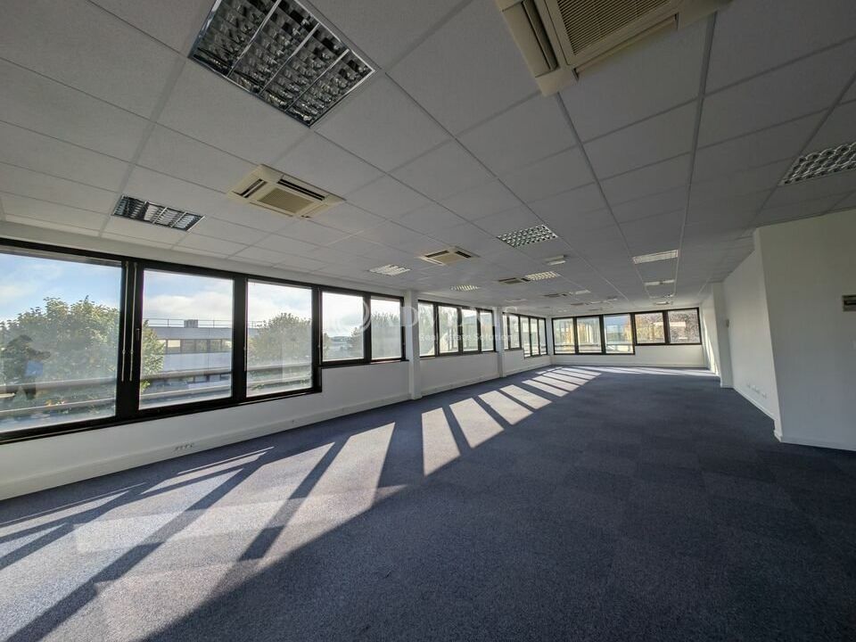 Lumineux plateaux de bureaux à louer - Parc tertiaire de la Meinau - Strasbourg