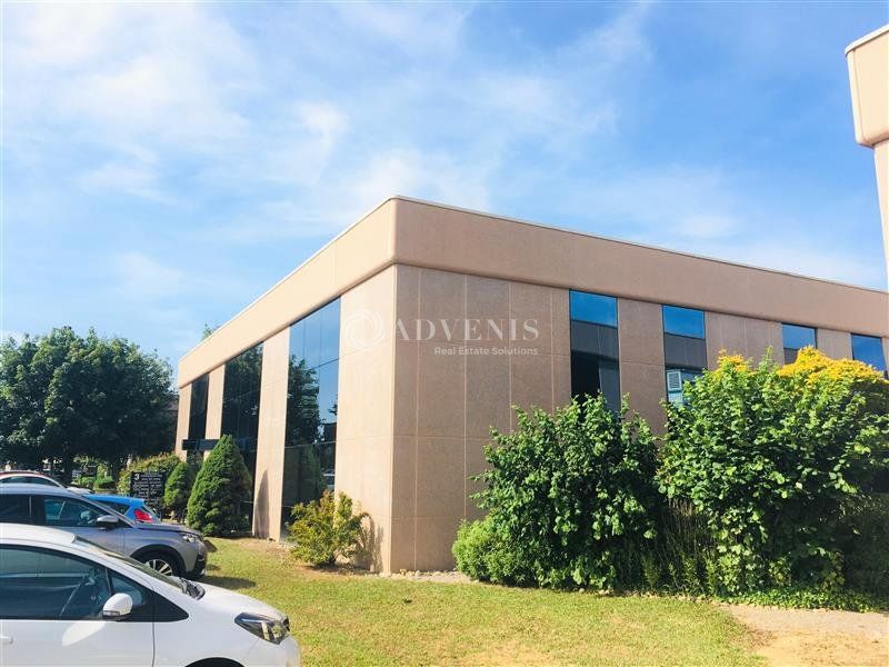 Location bureaux 335 m² divisibles à partir de 83 m²