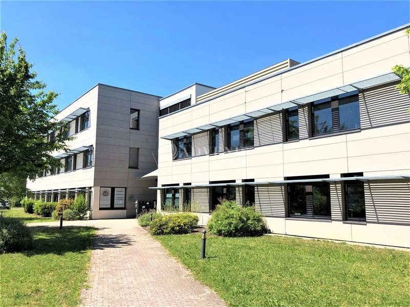 Coworking bureaux 72 m² divisibles à partir de 12 m²