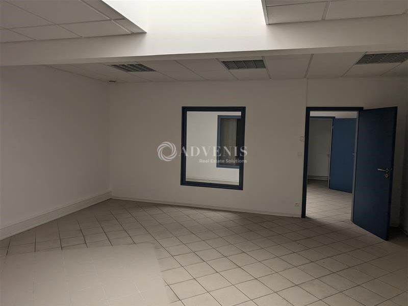 Bureaux aménagés et cloisonnés à louer - Zone d'Activités - La Wantzenau