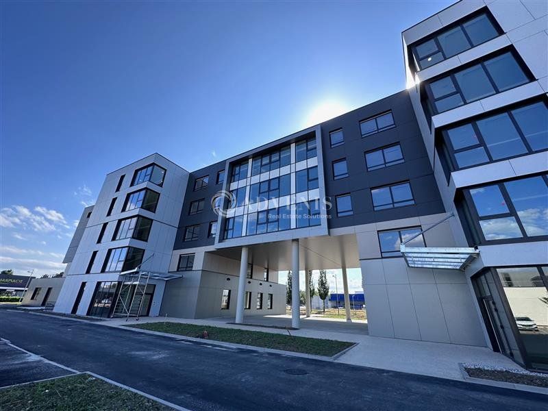 Location bureaux 3607 m² divisibles à partir de 71 m²