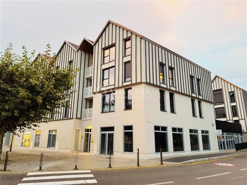 Vente local commercial 1019 m² divisibles à partir de 85 m²