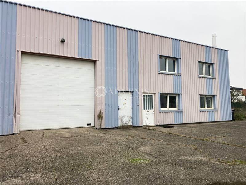 Location local d''activites 950 m² divisibles à partir de 950 m²