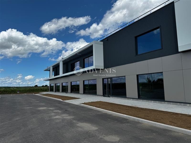 Location local d''activites 792 m² divisibles à partir de 264 m²