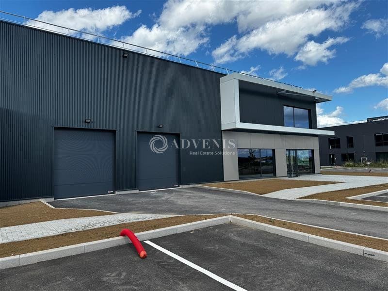 A louer, locaux dédiés en partie à de l'activité commerciale pouvant accueillir du public - Le Bonaparc - Ittenheim