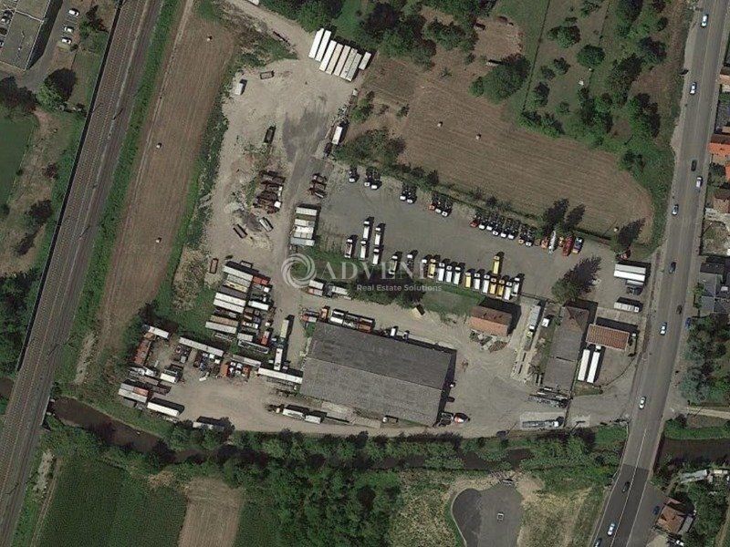 Location local d''activites 1000 m² divisibles à partir de 1000 m²