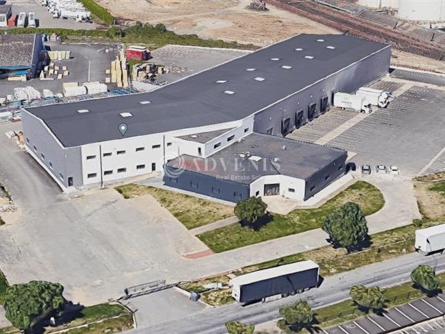 Environ 287 m² de bureaux à louer à Saint Pierre des Corps