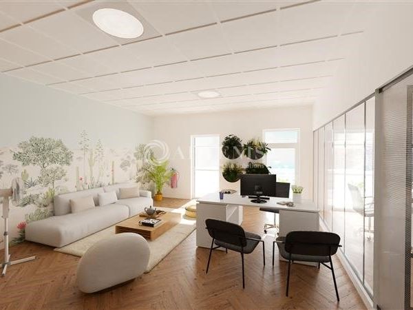 Immeuble de bureaux au Nord de Tours, lots disponibles à l'achat de 55 m² à 215 m² environ