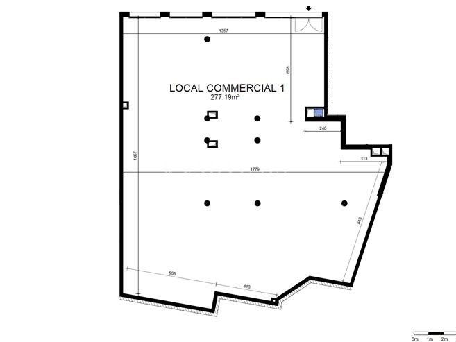 277 m² pour ce local commercial en vente à Joue les tours