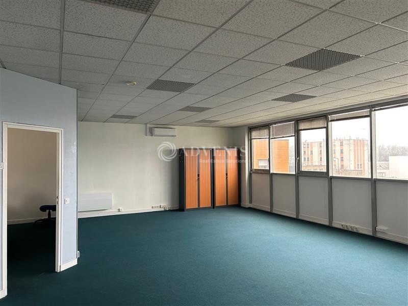 Location bureaux 130 m² non divisibles