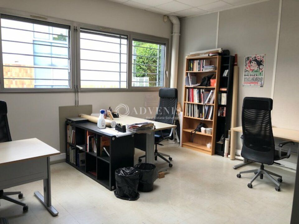 Bureaux 490 m² + stockage d'environ 250 m² à louer à proximité de Tours