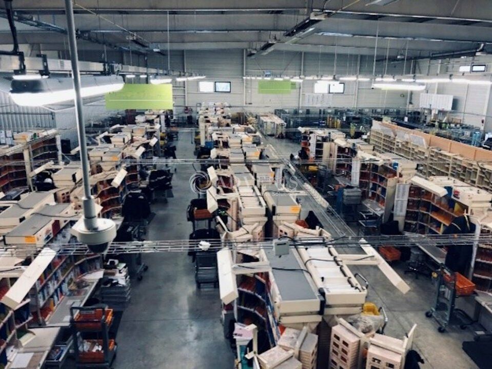 Location local d''activites 1669 m² non divisibles