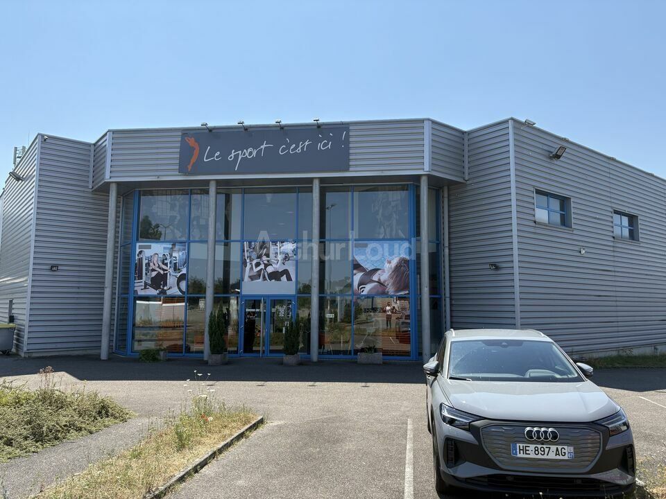 Vente fonds de commerce 2533 m² non divisibles