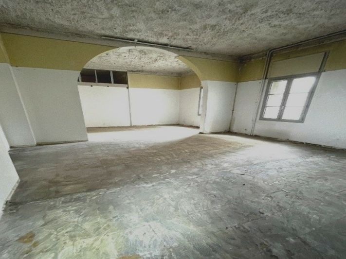 A vendre ou à louer ,524 m² de bureaux divisibles à partir de 118 m²