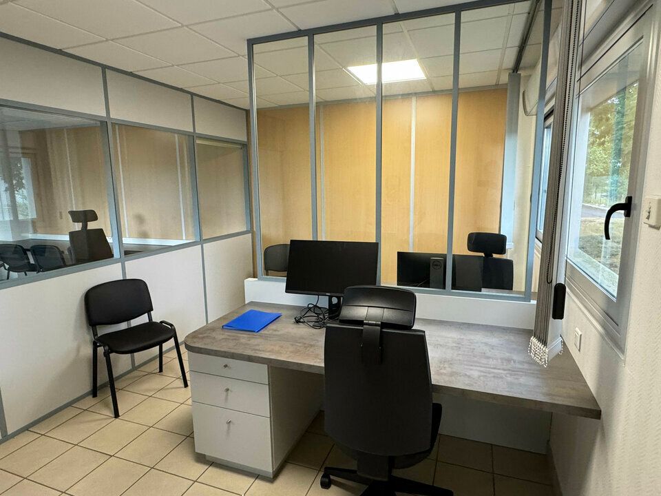 METROPOLE NORD BUREAUX A LOUER 150 M² PARKINGS PMR