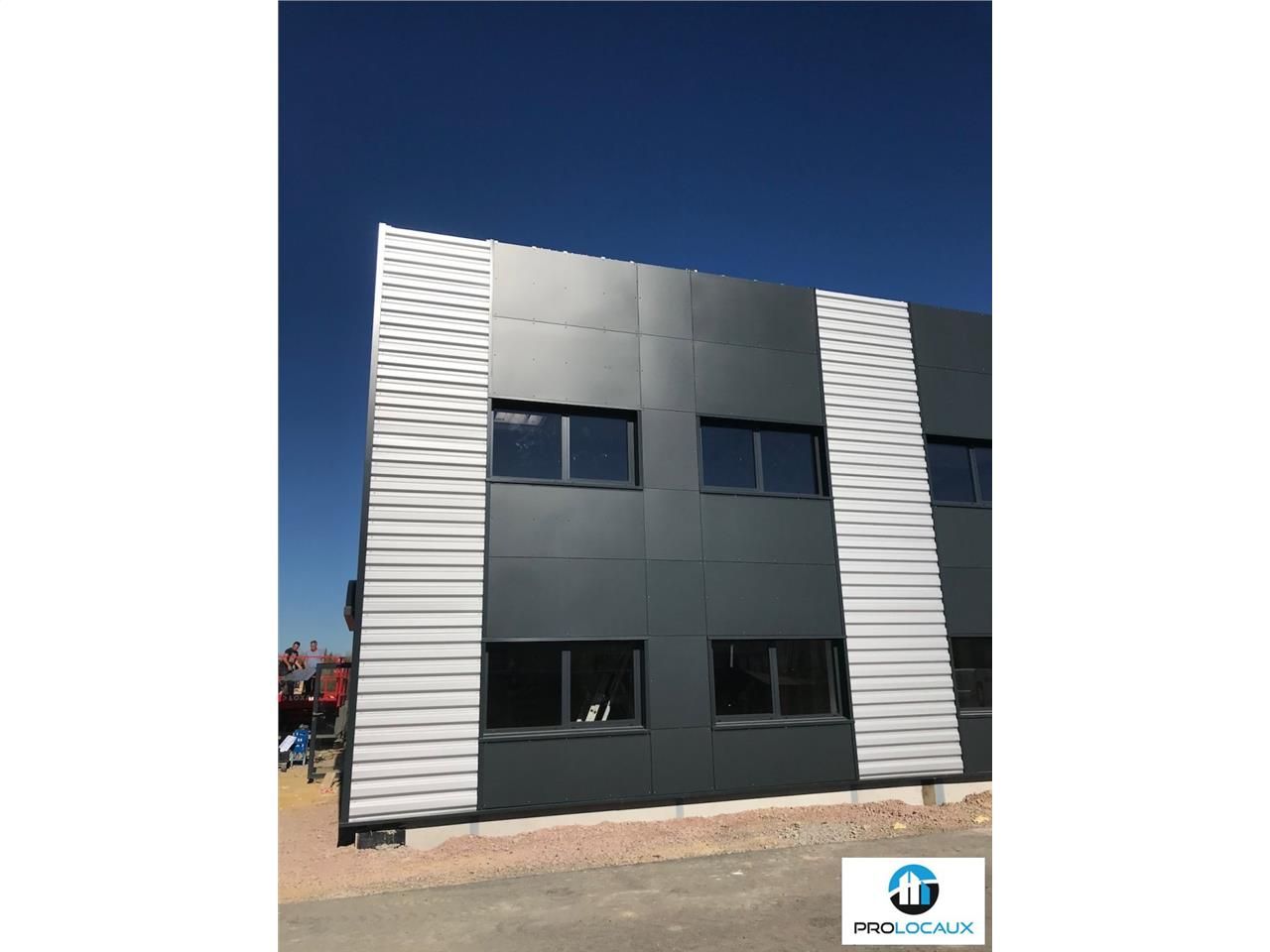 Location bureaux 98 m² non divisibles