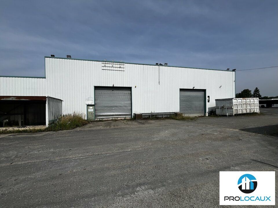 Location local d''activites 1527 m² non divisibles