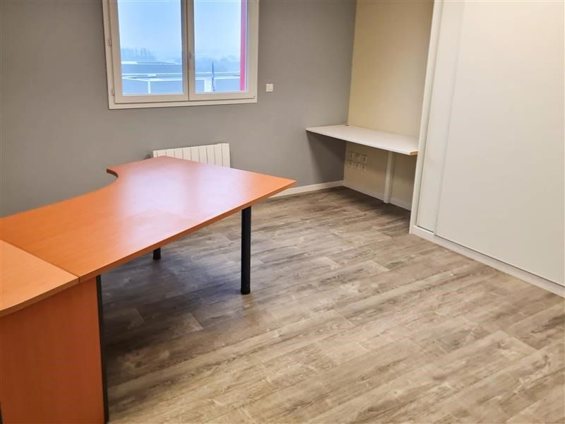 Bureaux de 200 m² - Accès direct à  la RN12