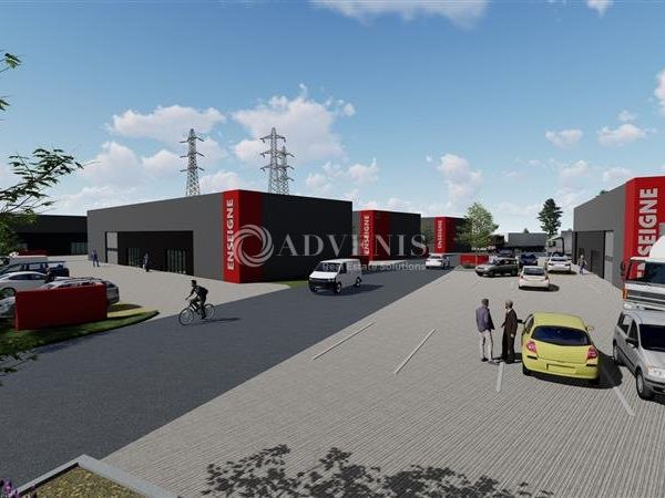 Vente local d''activites 4100 m² divisibles à partir de 200 m²