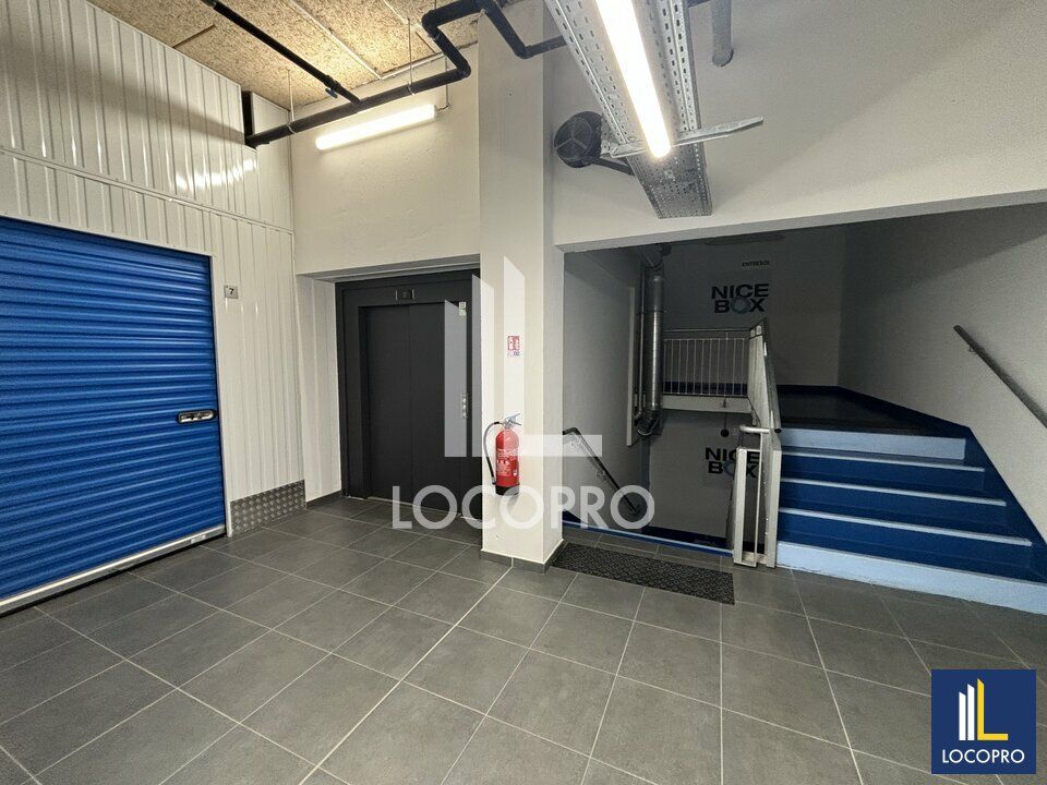 Vente local d''activites 40 m² divisibles à partir de 5 m²