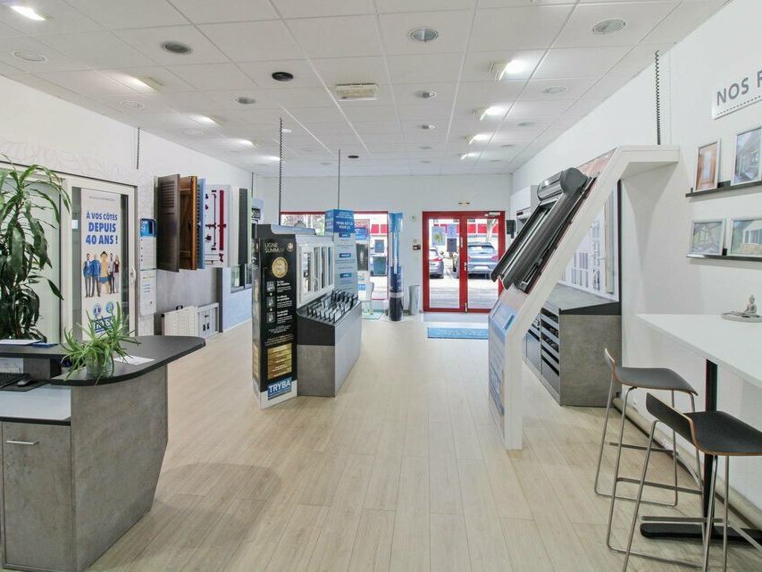 Location local commercial 103 m² non divisibles