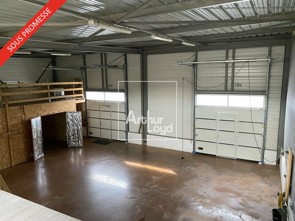 Vente local d''activites 162 m² non divisibles