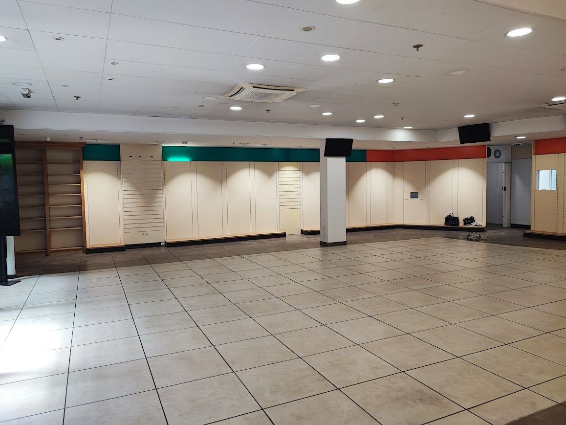 Vente local commercial 300.00 m² à LIMOGES